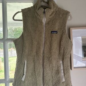 Patagonia Sherpa Fleece in Cream